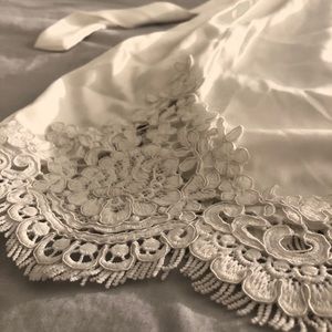 (SOLD) NEW Bridal Robe